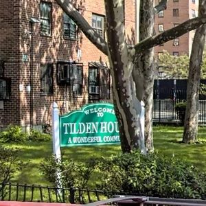 Meet your Posher, Macleod